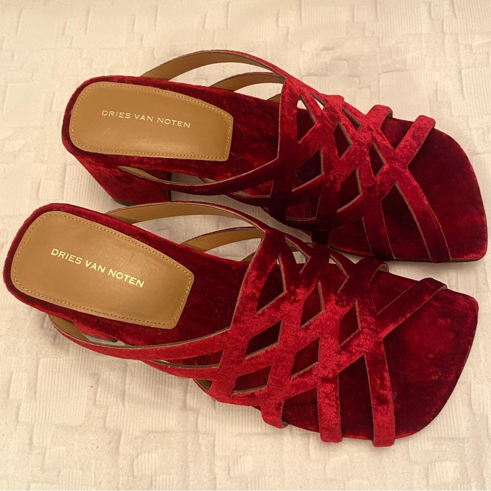 DRIES VAN NOTEN Laser-cut crushed-velvet sandals eu 37
